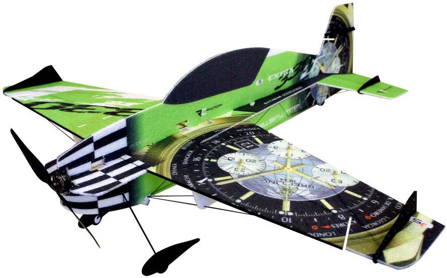 Extra 330 SuperLITE Green